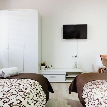 Apartmani Centar Lux New 兹雷尼亚宁 外观 照片